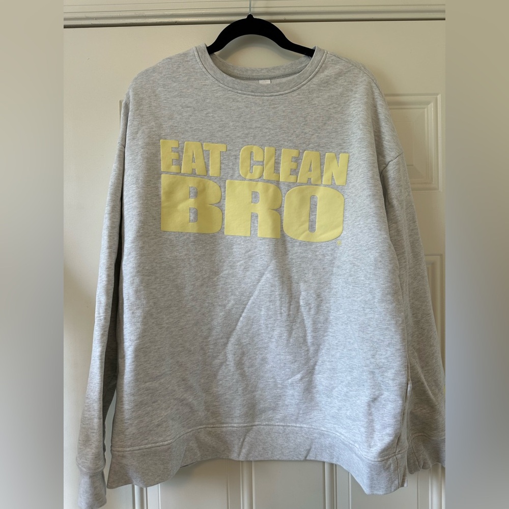 NWOT Eat Clean Bro Gray and Yellow Crewneck Sweater Size XL